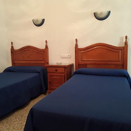 Hostal Miguel Calahonda Εξωτερικό φωτογραφία