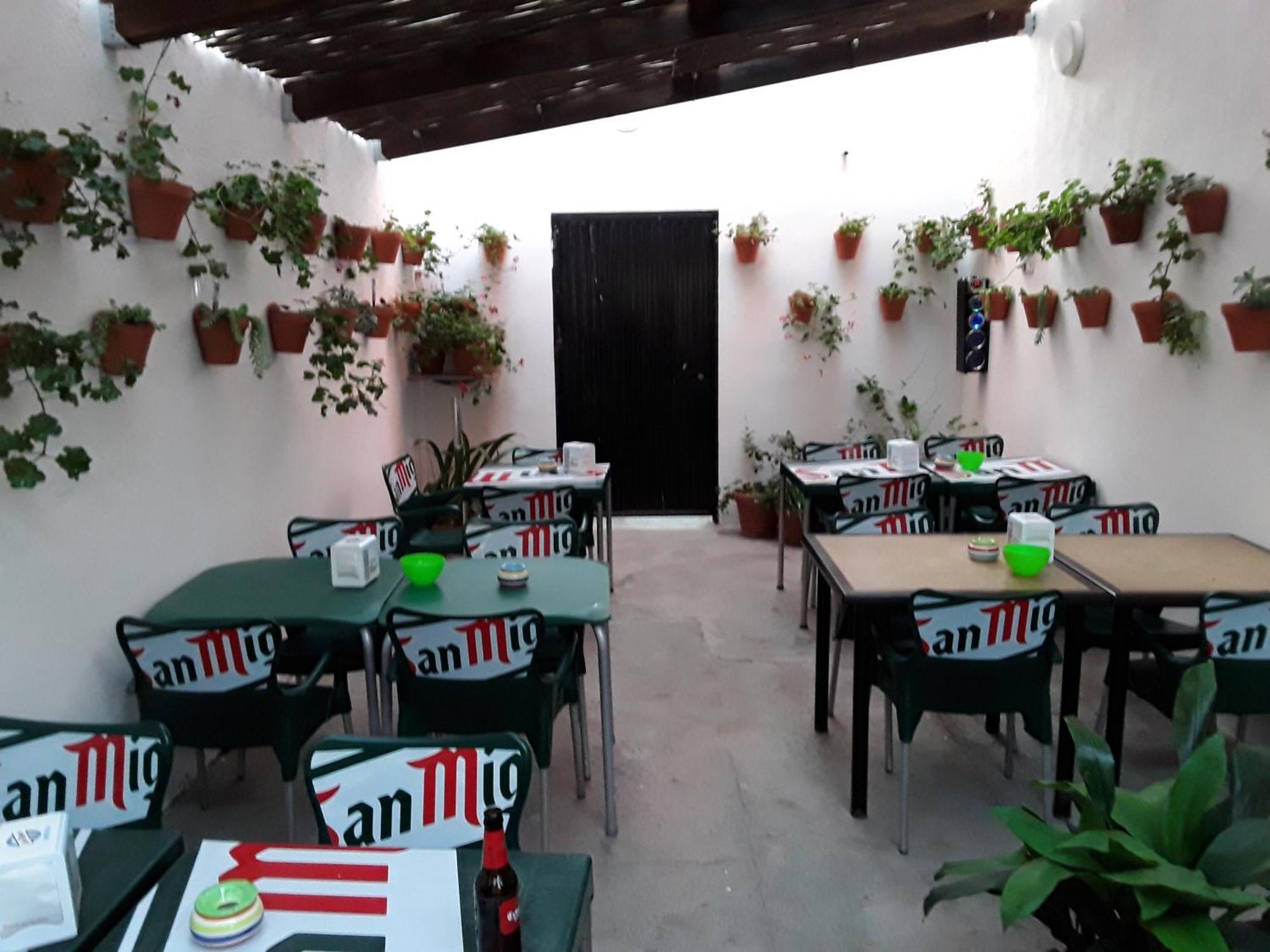 Hostal Miguel Calahonda Εξωτερικό φωτογραφία